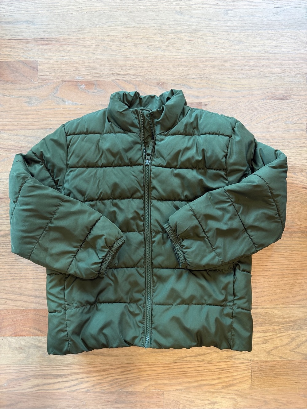 The Childrenโs Place Boys Green Puffer Jacket Size M 7/8